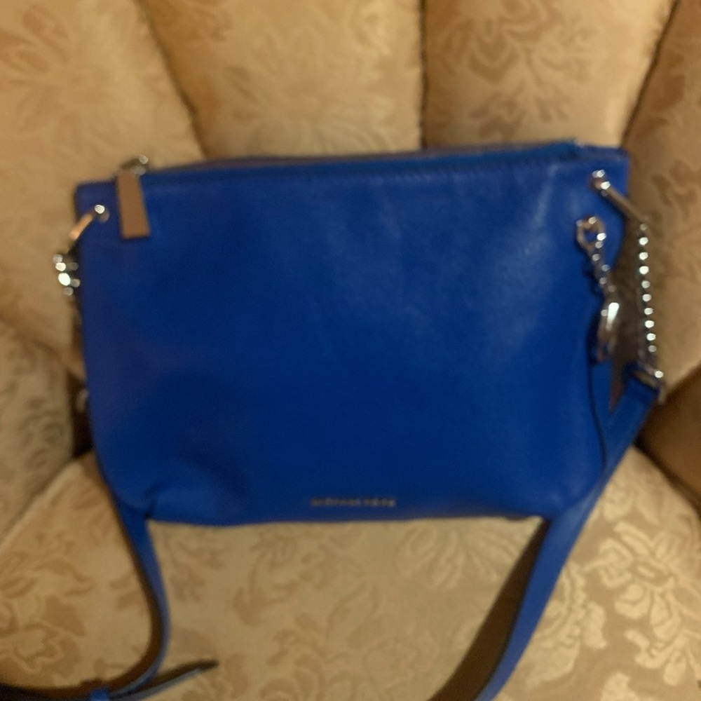 MOM’S DAY SALE ❤️NWT EUROPEAN STYLE M Kors Grecian Blue Msgr xbody w/dust bag